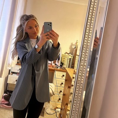 katyjane24's profile picture. 