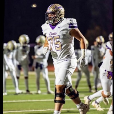 co’24 @CHSHurricaneFB 6’1 265 bench:295 squat:430 clean:240 https://t.co/pvI2IZvbqm medinaandrew569@gmail.com 404-539-9558