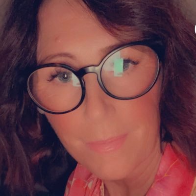 helennelly1234's profile picture. 