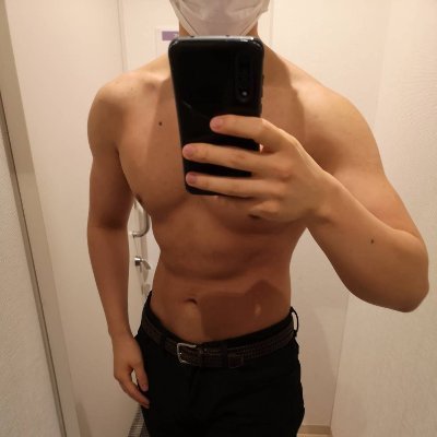 7eJRIklXmxNHOsE's profile picture. 26歳。
筋トレが趣味でガタイがいいです。
ニューハーフ、男の娘とぜひ会いたいです。
#裏アカ男子
