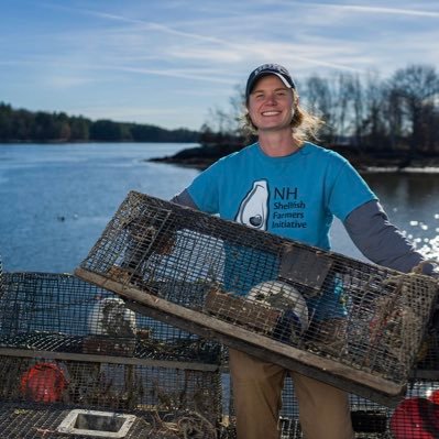 Marine Biology PhD Candidate @UofNH studying oysters and green crabs in the Great Bay Estuary. Coordinator for the NHSFI 🏄‍♀️🦀🐟🏔🏳️‍🌈 (she/her)