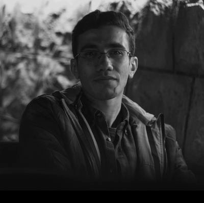 AmirrezaSeydi's profile picture. بنشینم و صبر پیش گیرم