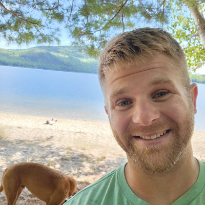 Space nerd, dad, husband, Marine. Doing woods stuff in Maine.