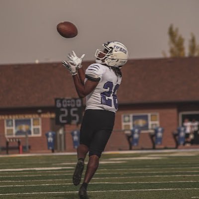 RB for Iowa Wesleyan 🐯|Grad student |Looking for a new home 🖤 #PerfectImperfection