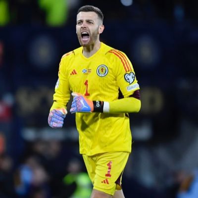 Angus Gunn Profile