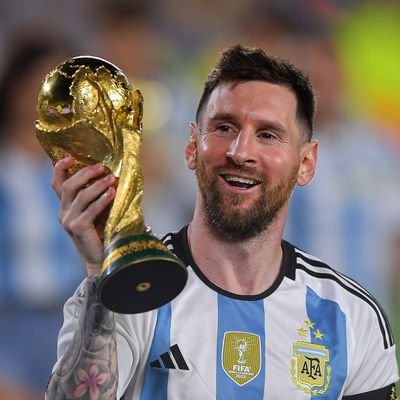 Vi campeón a Boca de 4 libertadores ,2 sudamericanas y 2 del mundo y +.
nunca descendí.
Vi CAMPEÓN a Messi  América y DEL MUNDO.
SCALONETA PARA SIEMPRE ⭐⭐⭐