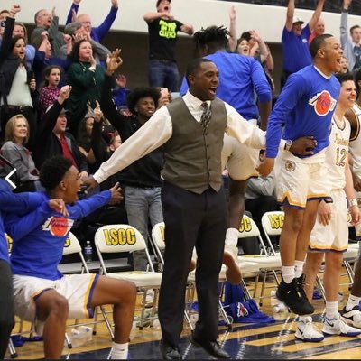 Dalton State Assistant 🏀 Coach. Huntingdon College Alum 👨🏿‍🎓There's beauty in the struggle ✍🏾 @_coachl_ 👰🏾‍♀️