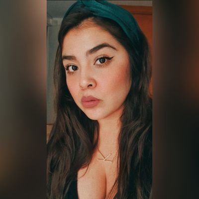 La misma Con K de siempre 🌻 una vez me suspendieron porqué no soportaron tanta belleza