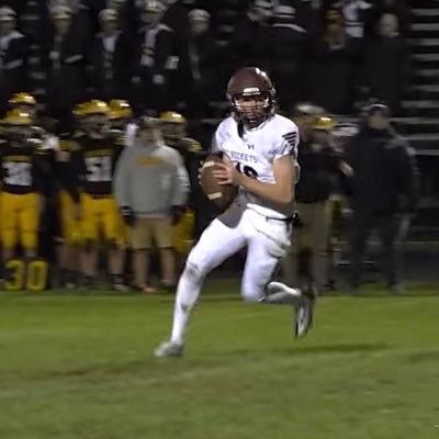 JTGroh_14's profile picture. Richmond-Burton 24’ 🏈▫️#7▫️QB ▫️ 6’2” ▫️190Lb ▫️40: 4.8 ▫️5-10-5:4.40🏀▫️#11 ▫️jtgroh@gmail.com ▫️815-321-9370