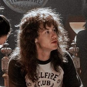 ScreamingMiri's profile picture. 27 | they/he but like any pronouns but she/her tbh | Lesbian | AuDHD | I'm morally and legally required to like and retweet every transfem stevie I see