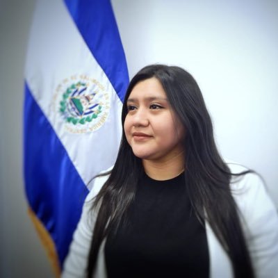 Salvadoreña, Internacionalista, Vicecónsul de El Salvador