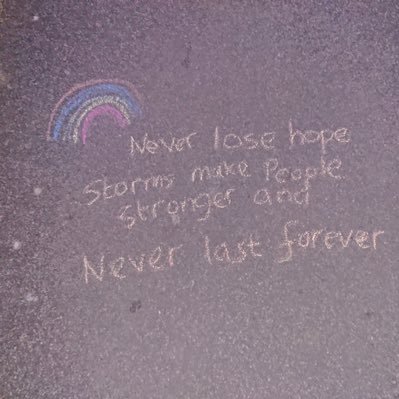 JaPawelll_'s profile picture. Myśliciel akrobata w teatrze smutku i obłudy.