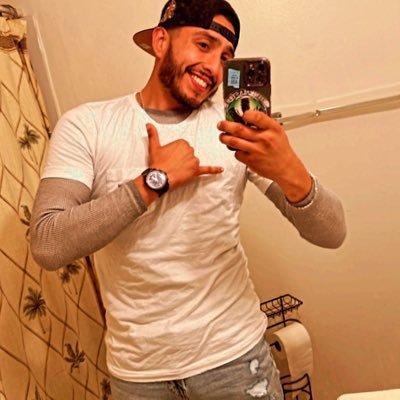 Coolmonkey805's profile picture. sports /cars / off-road LIBRA ♎️ self love first before you can plan on doing anything else in life !