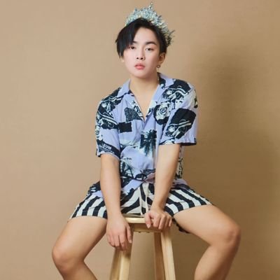 lonmar_29's profile picture. a singer /composer 🎼🎵
alter char
production design
musical derictor