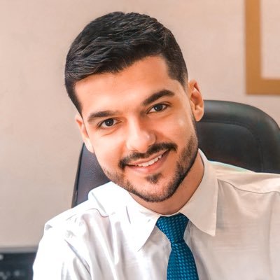 Não, até hoje eu não sei usar o Twitter. Mas eu tento, eu tento muito! 😭