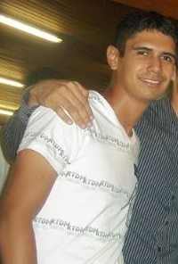 Quanto mais você glorifica e celebra sua vida, mais você tem na vida para celebrar.