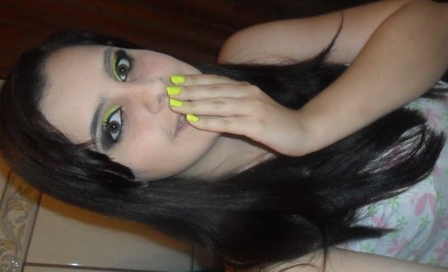!! * Digα prα vidα eu sou mαis eu, digα pro αlvo αí vou eu,
flechα veloz nαs mãos de Deus, vαi em frente que o mundo é seu! :B