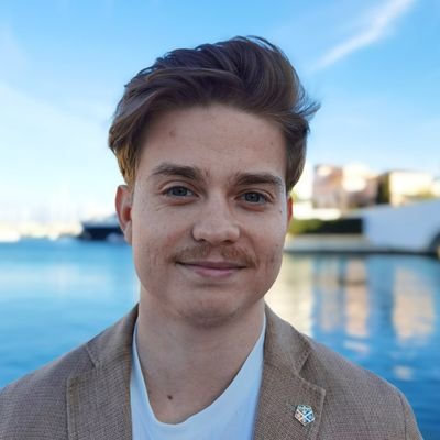 Danis_Kh's profile picture. MSc. in Operational Research, Strathclyde grad. 
Cyprus/Moscow/Glasgow/Asstrakhan.              
           
My dick can walk right through the door