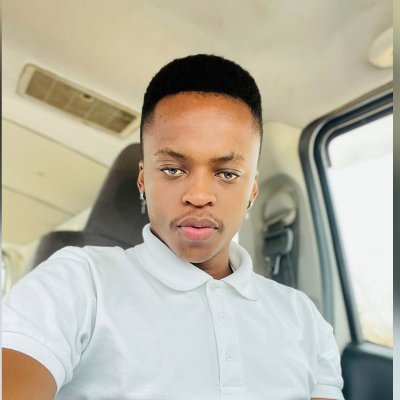 GenPhemelo's profile picture. Graphic designer