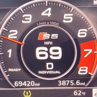 fatty_boombatty's profile picture. 