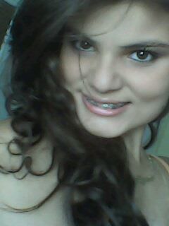 raynaraelis's profile picture. 