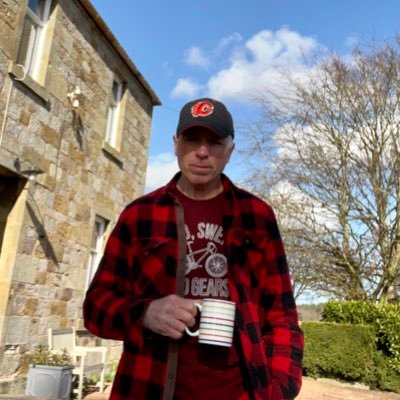 Glenorchil's profile picture. Rope access L3, NDT tech, bloody cyclist, ami du le plein air. Hockey fan. Oilfield trash. Shoots right, thinks left. Member SMC 🏔