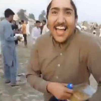 Controlled pakistani!
Football enthusiast!
Permanent Traveller!