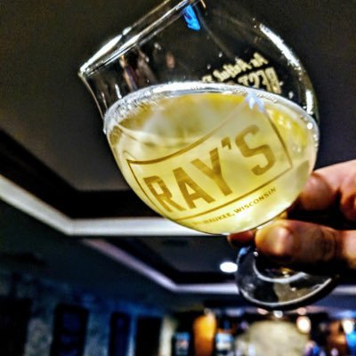 Ray's Growler Gallery, an artful expression of the best craft beer!