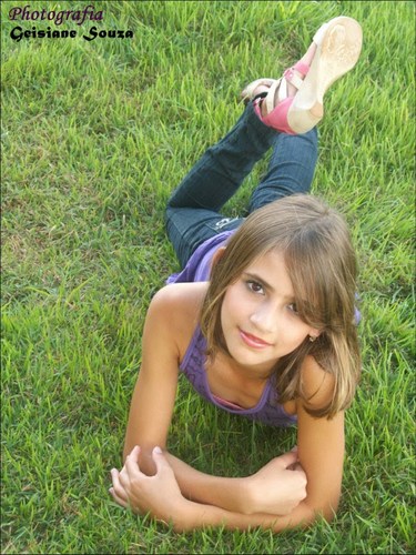 10 anos,estudante da 5º série, #FlamenguistaRoxa,Aquariana,inteligente e feliz!