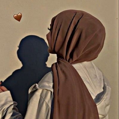 Moody girl 😒
Chocolate Lover❤️
Student of BS IT