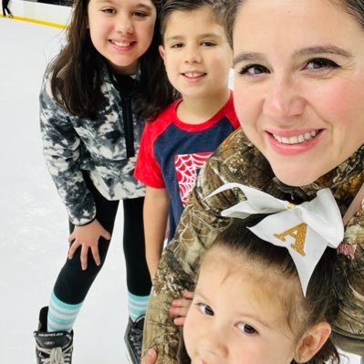 adryana4321's profile picture. 