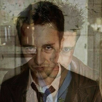 yeageristSRK's profile picture. this is not the place where i belong
so i left 🚶🚶🏃