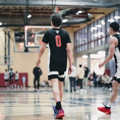 2025 | CG,F | 3.8 GPA | 6'3 | 165lbs. | Orem High School | Utah Prospects | PrepHoops #1 SG