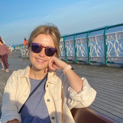 __laurenryan's profile picture. 