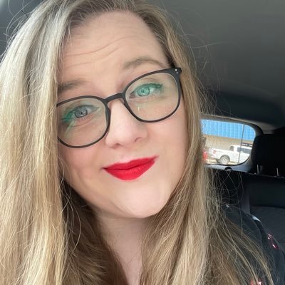 she/her // gamer. writer. wife of garrus. estinien enjoyer.