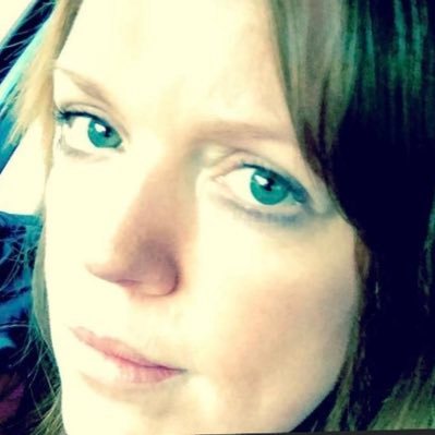 emmatb33's profile picture. 