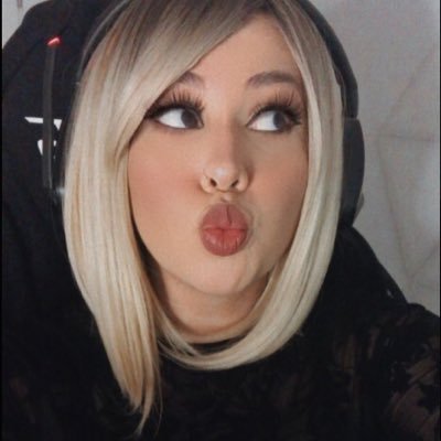 ❃ 𝘏𝘢𝘨𝘰 𝘴𝘵𝘳𝘦𝘢𝘮𝘴 𝘦𝘯 @twitch ❃