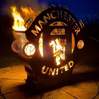 I am a die-hard of Manchester United in evening about me is United