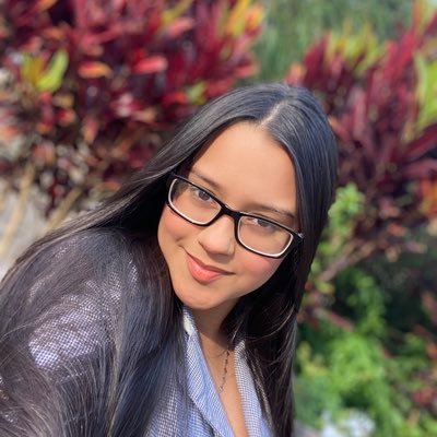 DeylisParra1's profile picture. Al we need is love🖤.