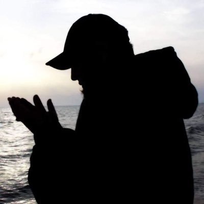 aboumhoud's profile picture. إنّ من يجهل التاريخ لا يمكن أن يستفيد من عقله وذكائه.