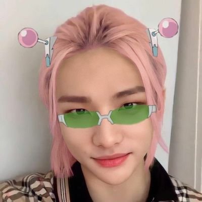 maior fanática de pink hair do kpop há 12 anos