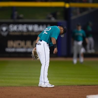 Professional baseball player for Seattle mariners☄️