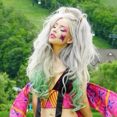 ☆SingerSongwriter/Streamer/K-pop DJ/Cosplayer❤️ Twitch Pokémon TCG streamer check my shop https://t.co/wZ0E10P8Kz❤️spotify/apple❤️❤️ ME/CFS and EDS suck :(