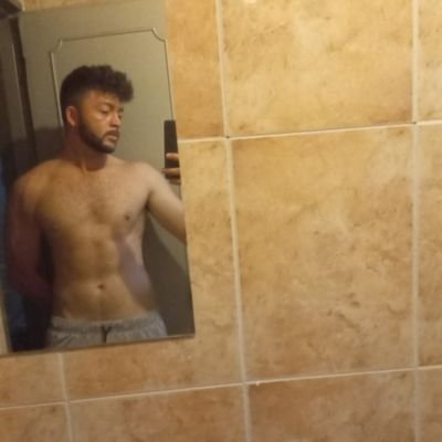 Santiag58066158's profile picture. saber quien eres y lo que quieres es un privilegio hoy en día.