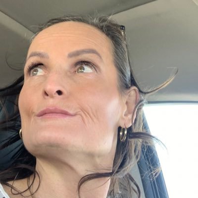 Twitter account as of April 25 2022 Anti government Anti social Anti establishment A bit of an anar💋 All about FREEDOM OF SPEECH!!! I MOVE DIRT for a living 🤟
