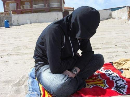 35 años. Murciano viviendo en Madrid. Ingeniero de Telecomunicación. Psicólogo aficionado. Hipnotizador principiante. Filósofo que odia la filosofía.