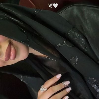 soumimoon's profile picture. عاشقة الورد و الياسمين 🌸
.
insta: soumimoon_