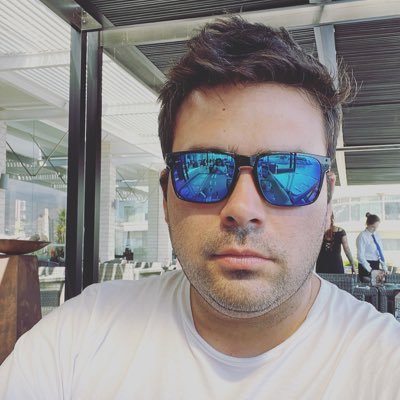 Yosoytumor's profile picture. Praxis a tiempo completo.