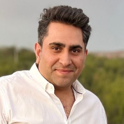باشد که به صد سوزنِ نور، شبِ ما را بکند روزن روزن...