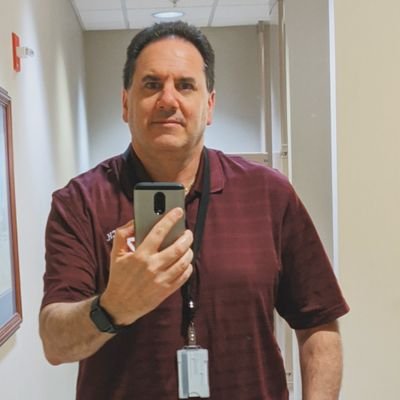 Jerseyan for 49 yrs now living in NC. Single Dad of 2 young adults. Huge NY Yankee & Giant fan. Career: Instructs computers to process data. Fun: Plays guitar.